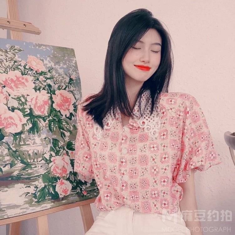 妆容模特