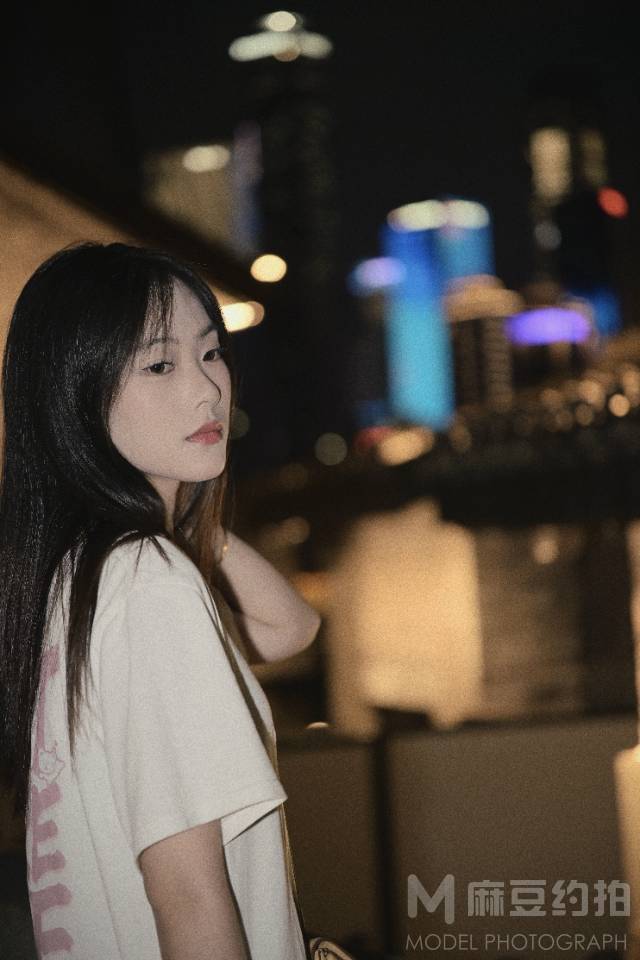 夜景模特