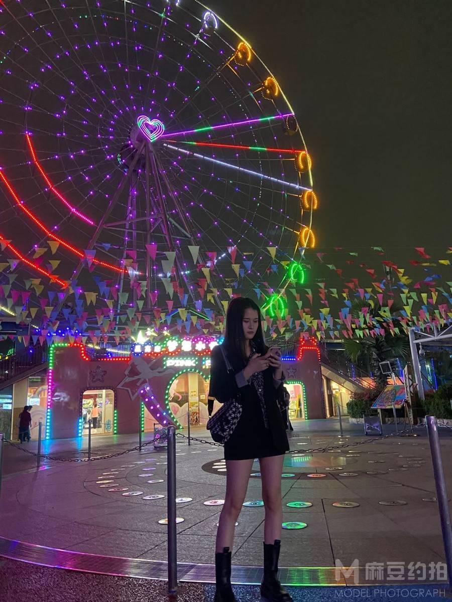 夜景模特