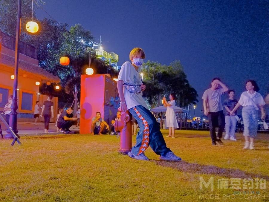 清新模特