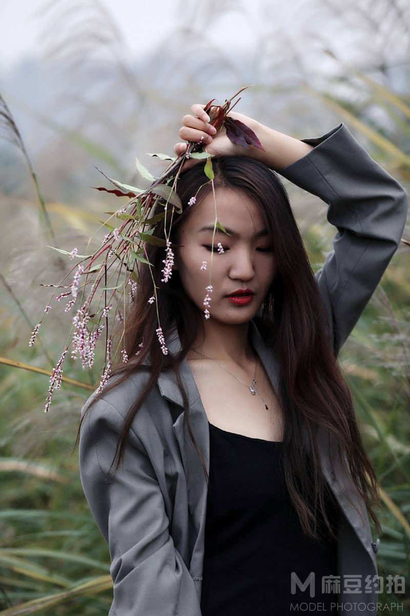 情绪模特