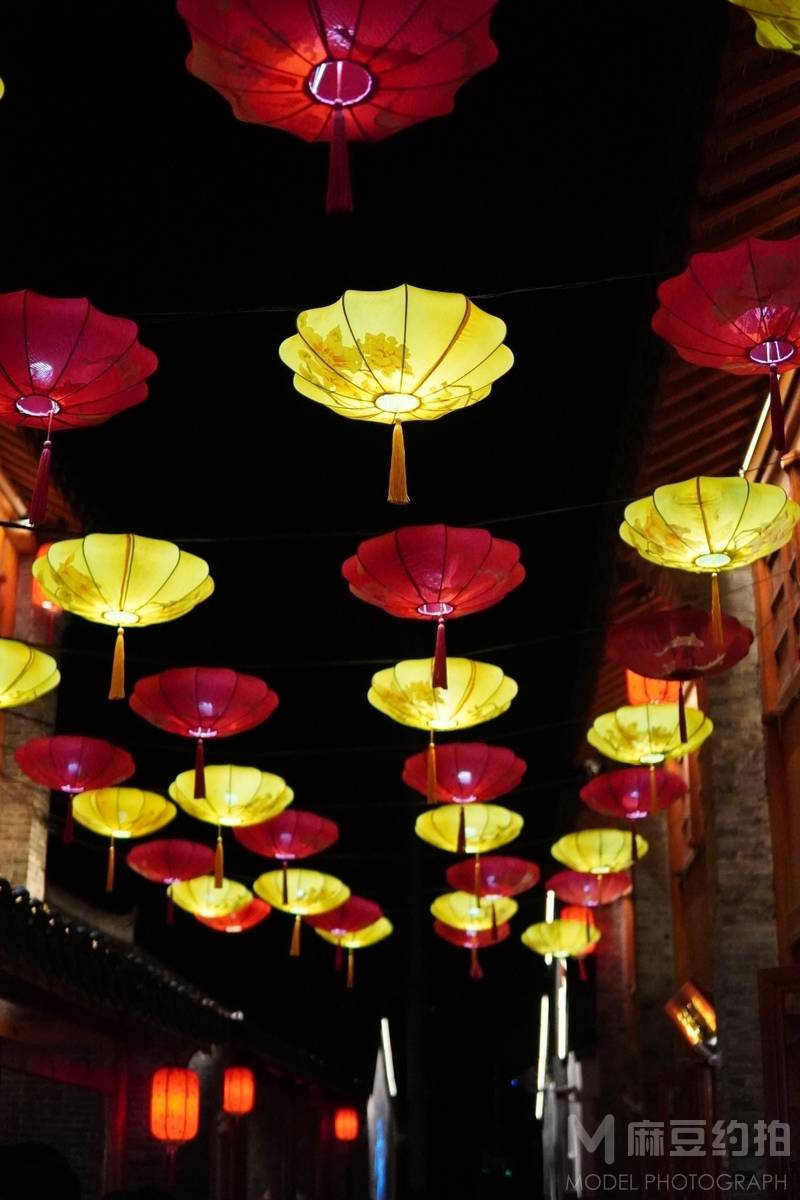 夜景模特