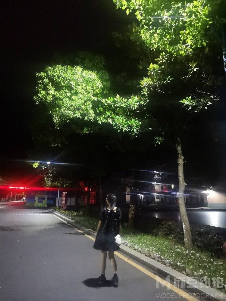 夜景模特