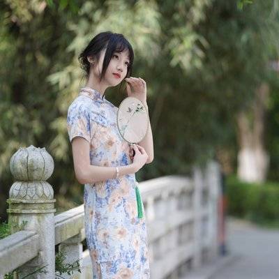 清新模特