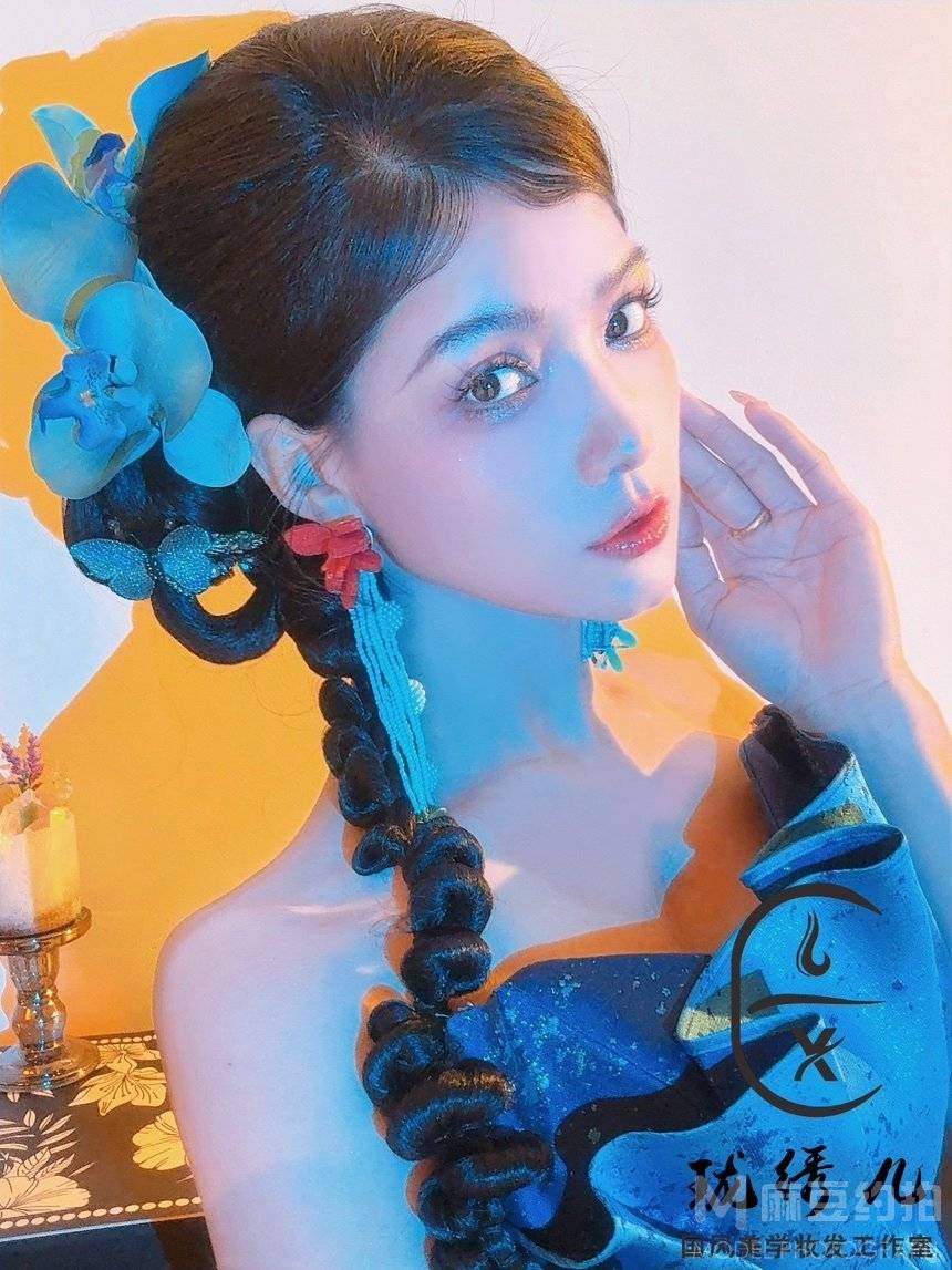 妆容模特