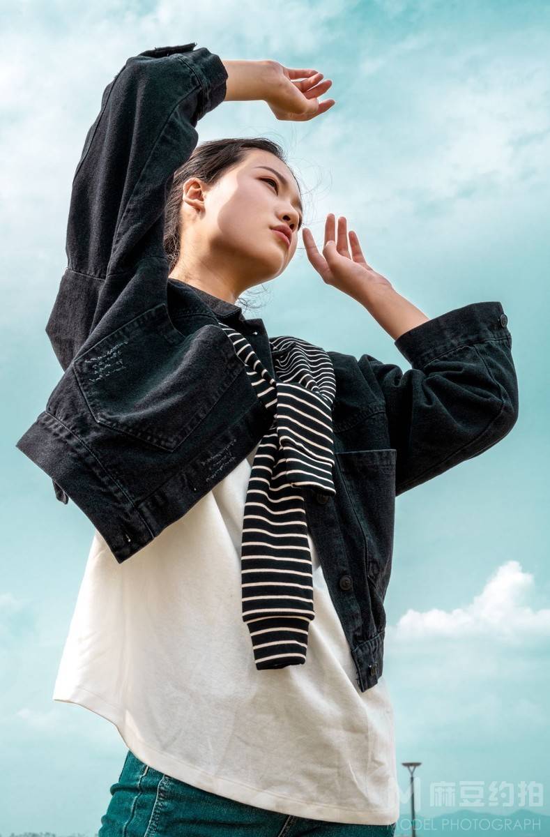 情绪模特