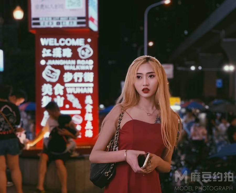 校园模特