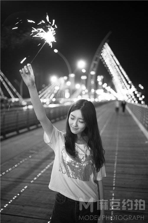 夜景模特