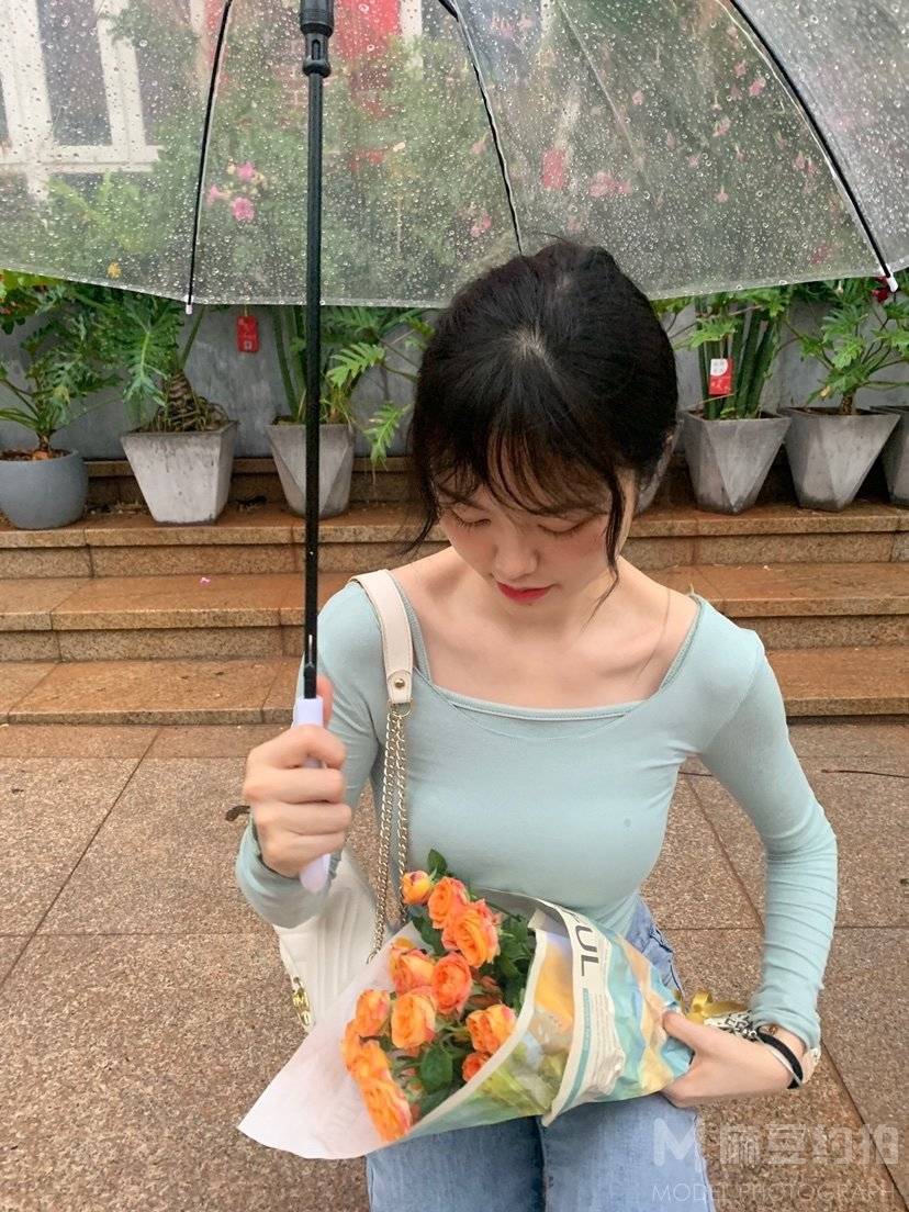 清新模特