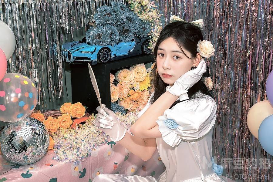 胶片模特