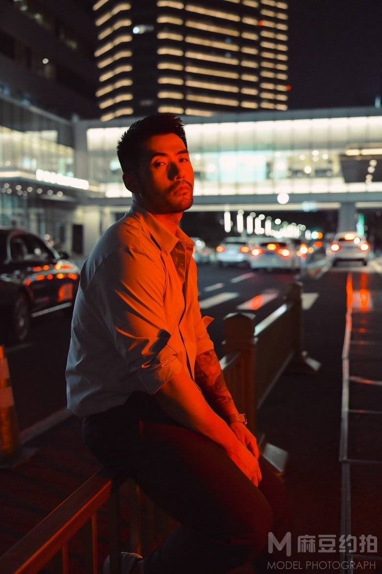 夜景模特
