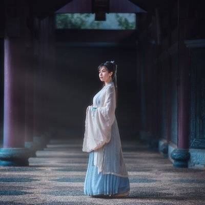 汉服模特