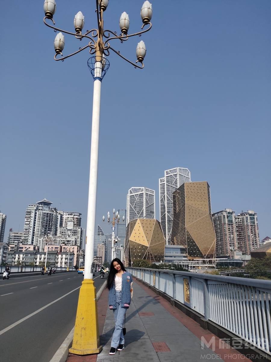 清新模特