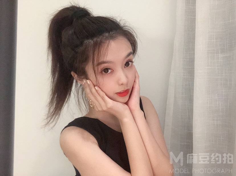 纪实模特
