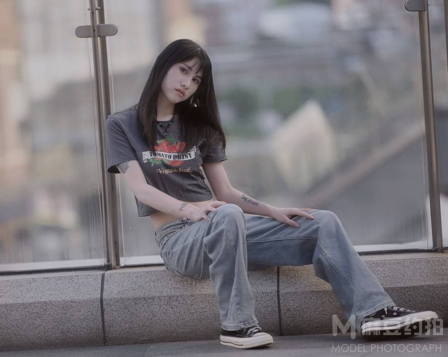 情绪模特