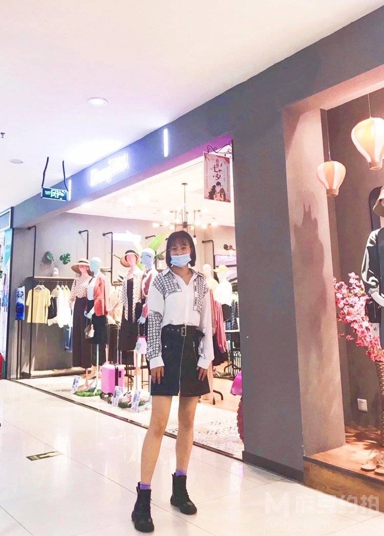 少女模特