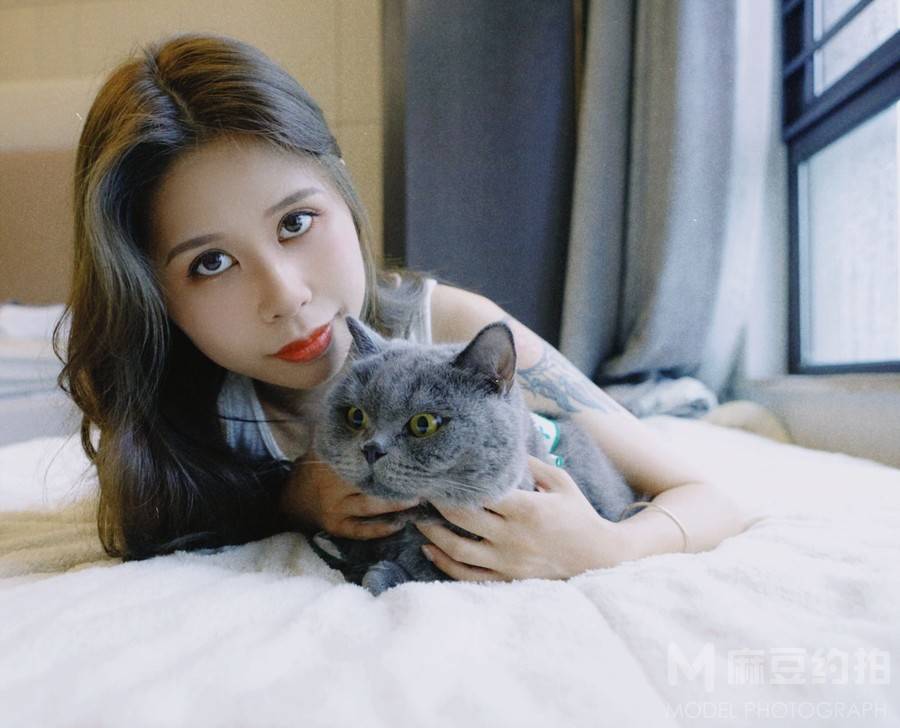 胶片模特