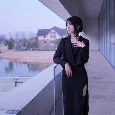 黑白模特