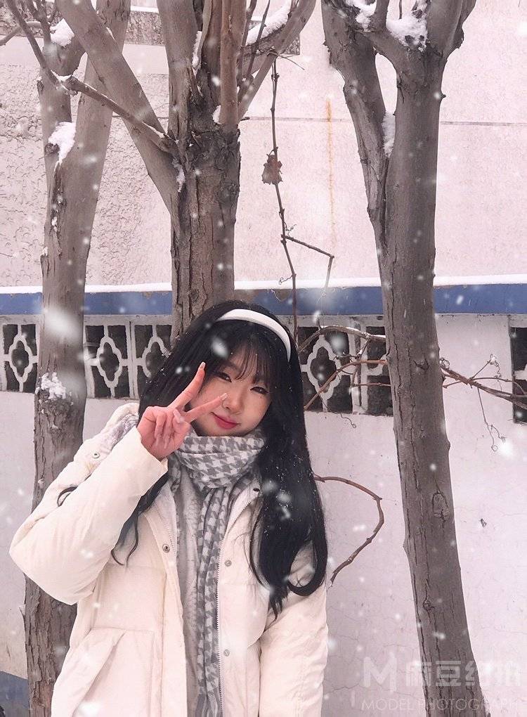 校园模特