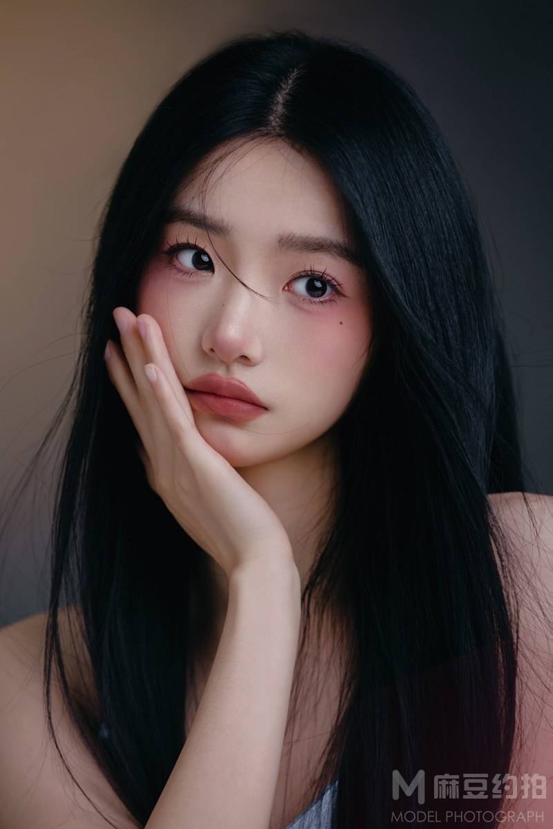 胶片模特