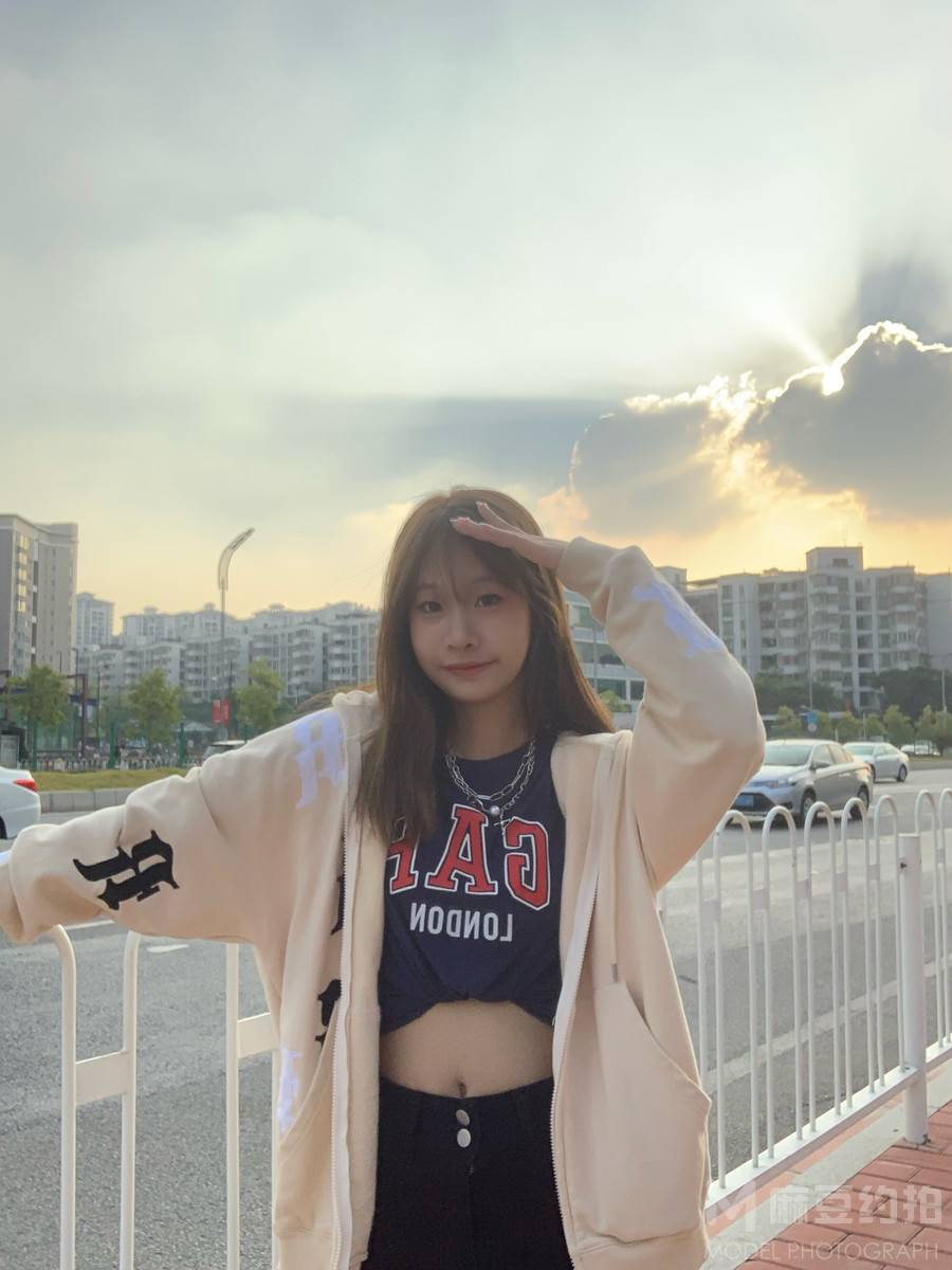 校园模特