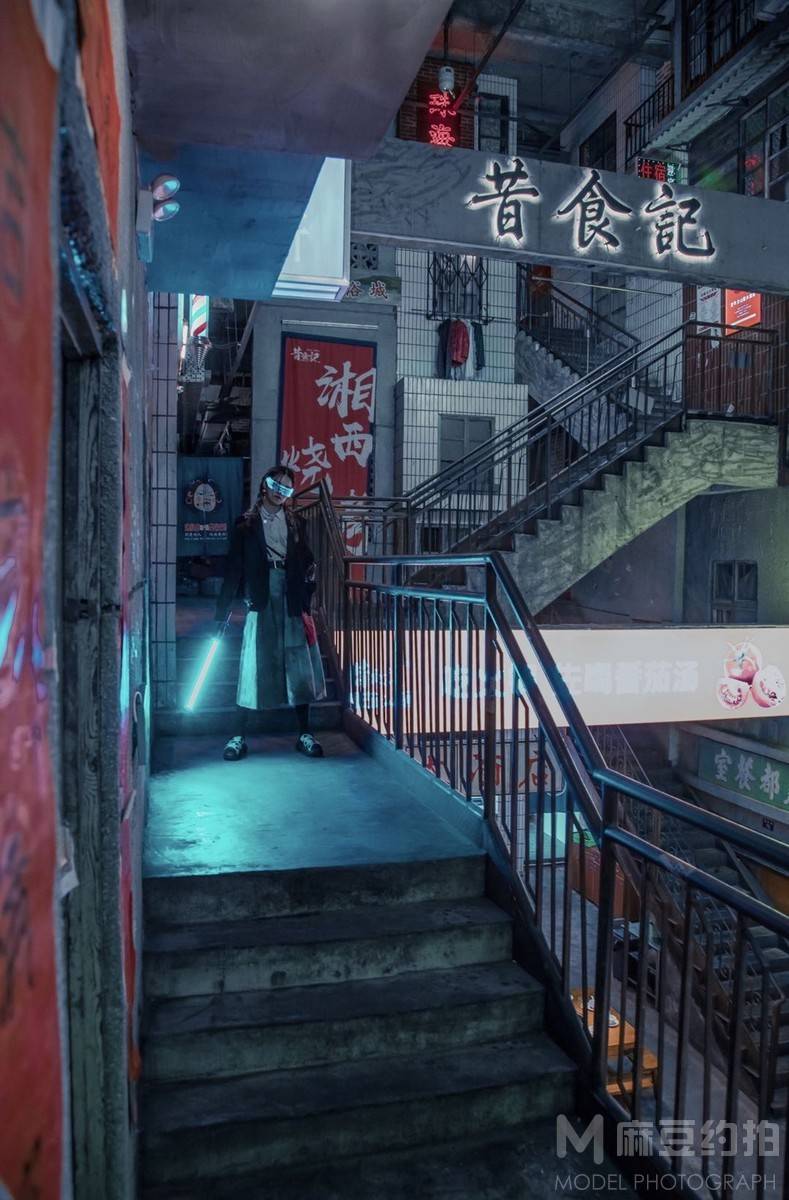 夜景模特