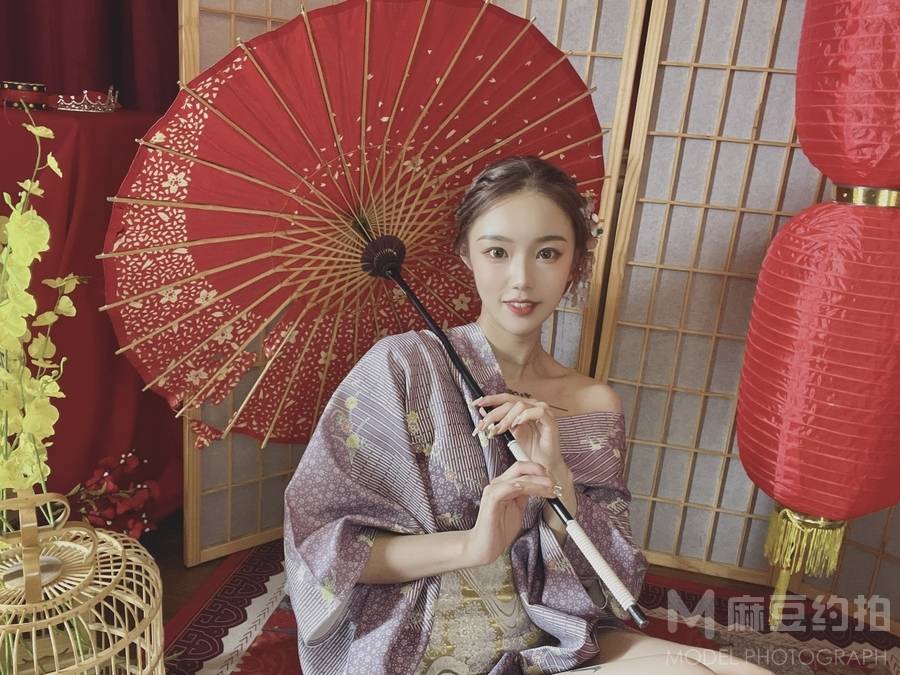 民国模特