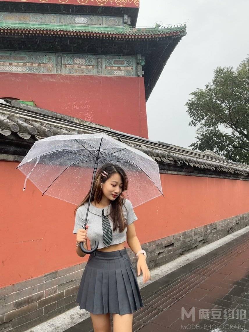 校园模特