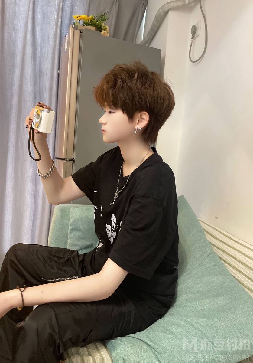 黑白模特