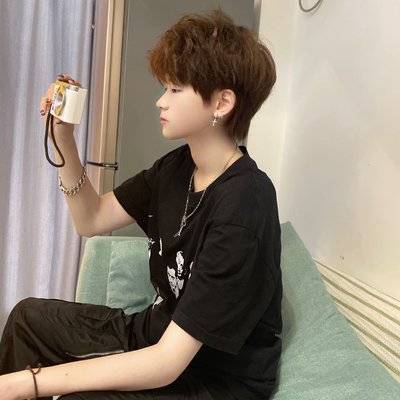 黑白模特