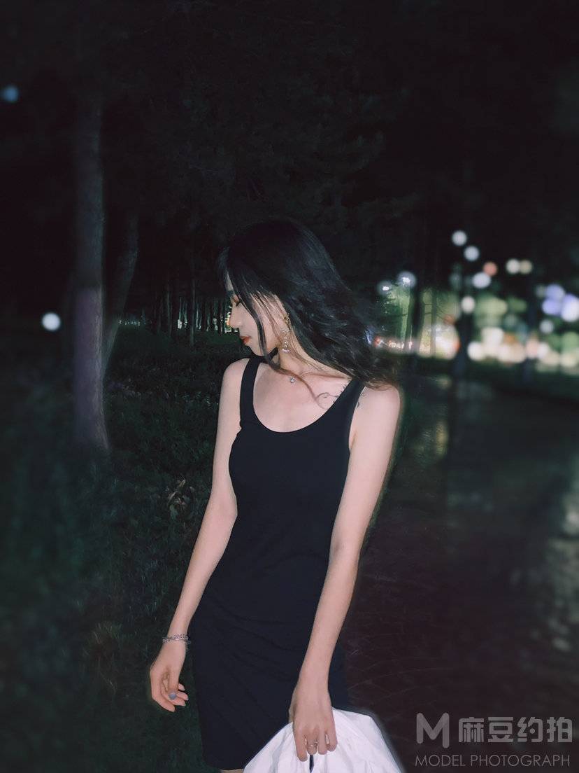 暗黑模特