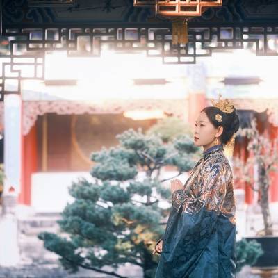 汉服模特