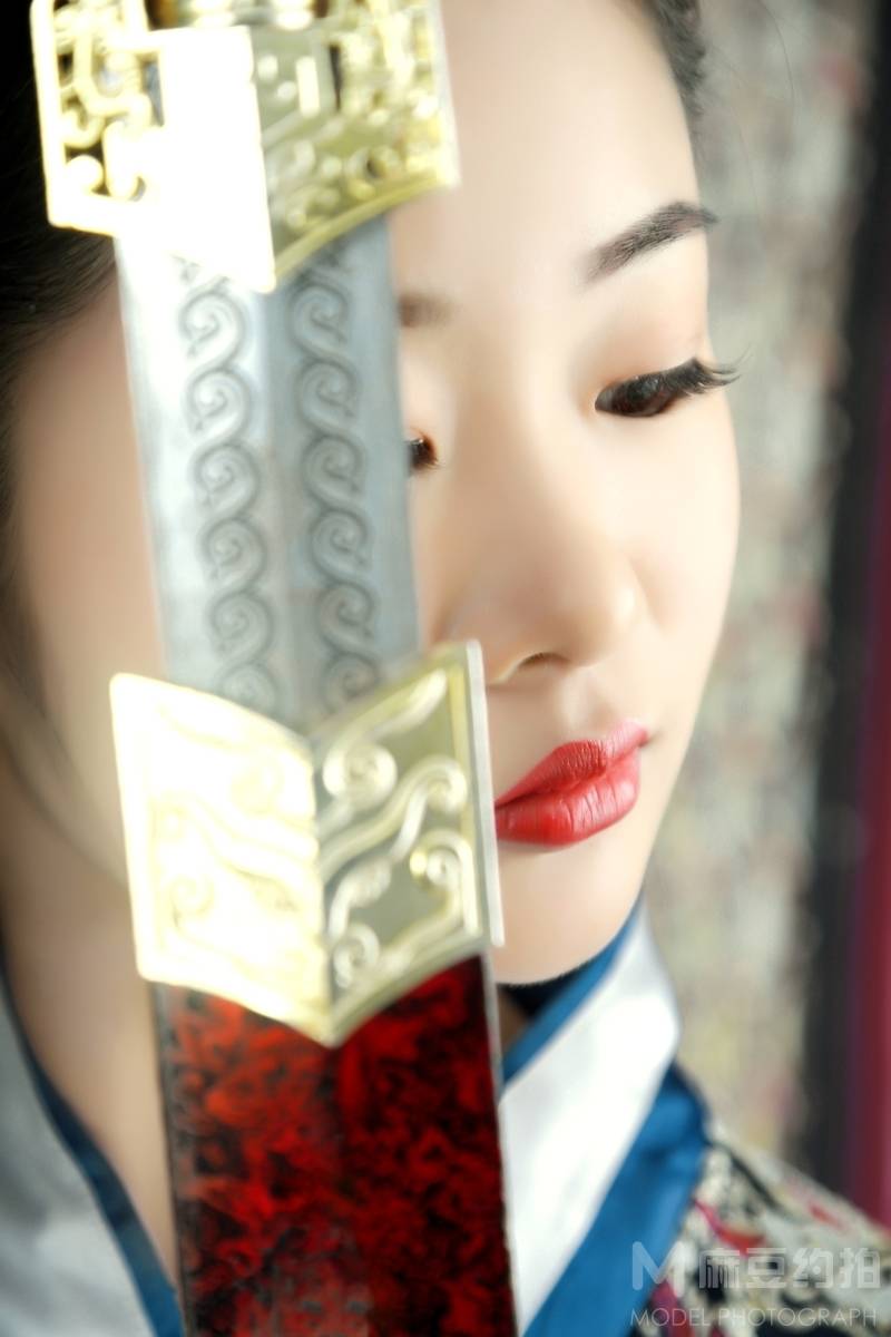 黑白模特
