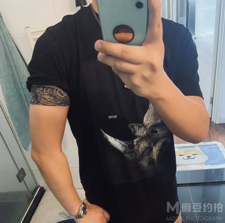纪实模特