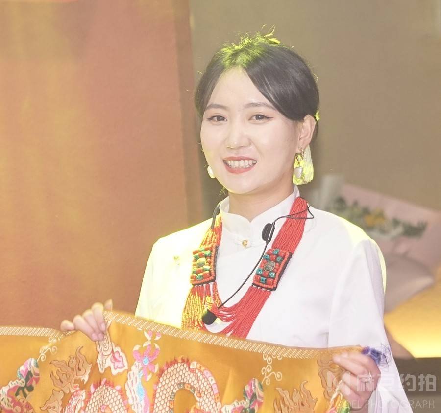 纪实模特