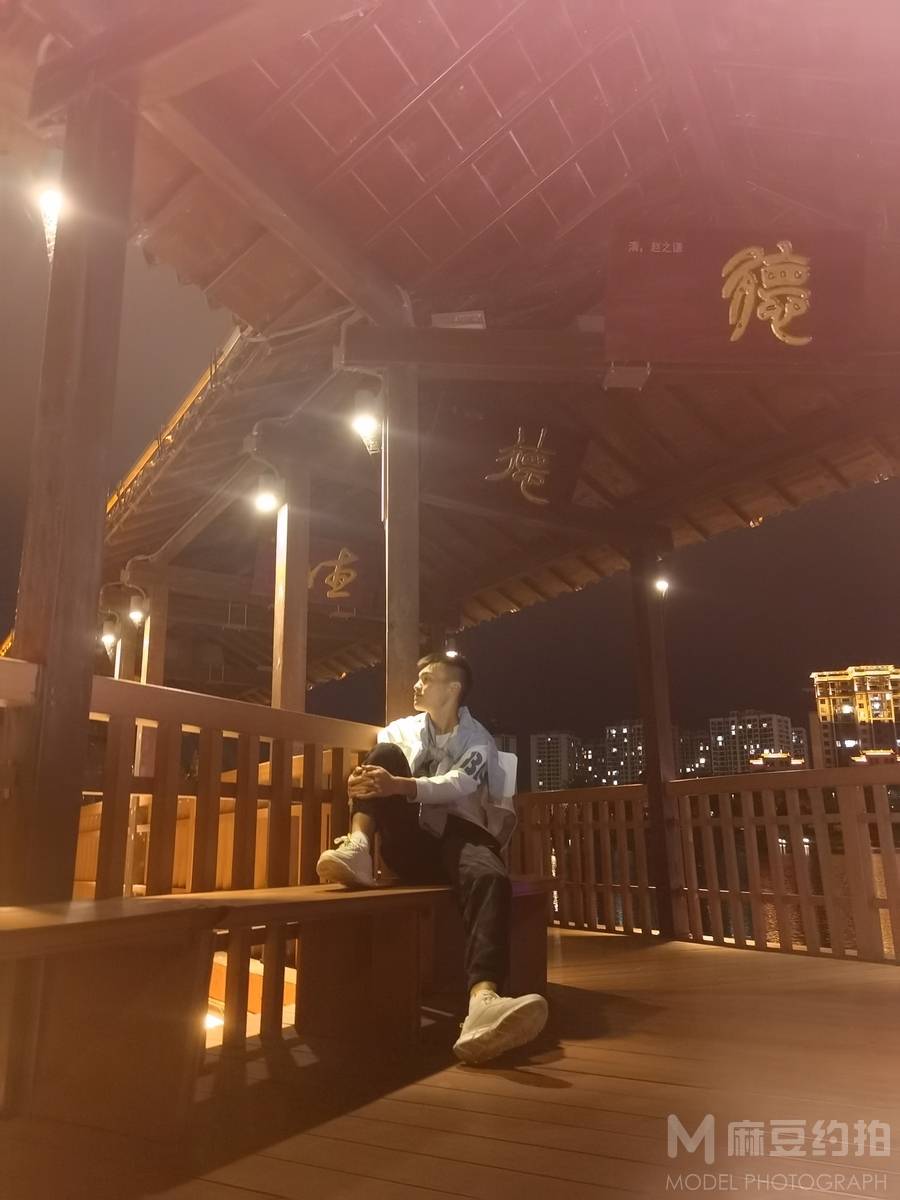 情侣模特