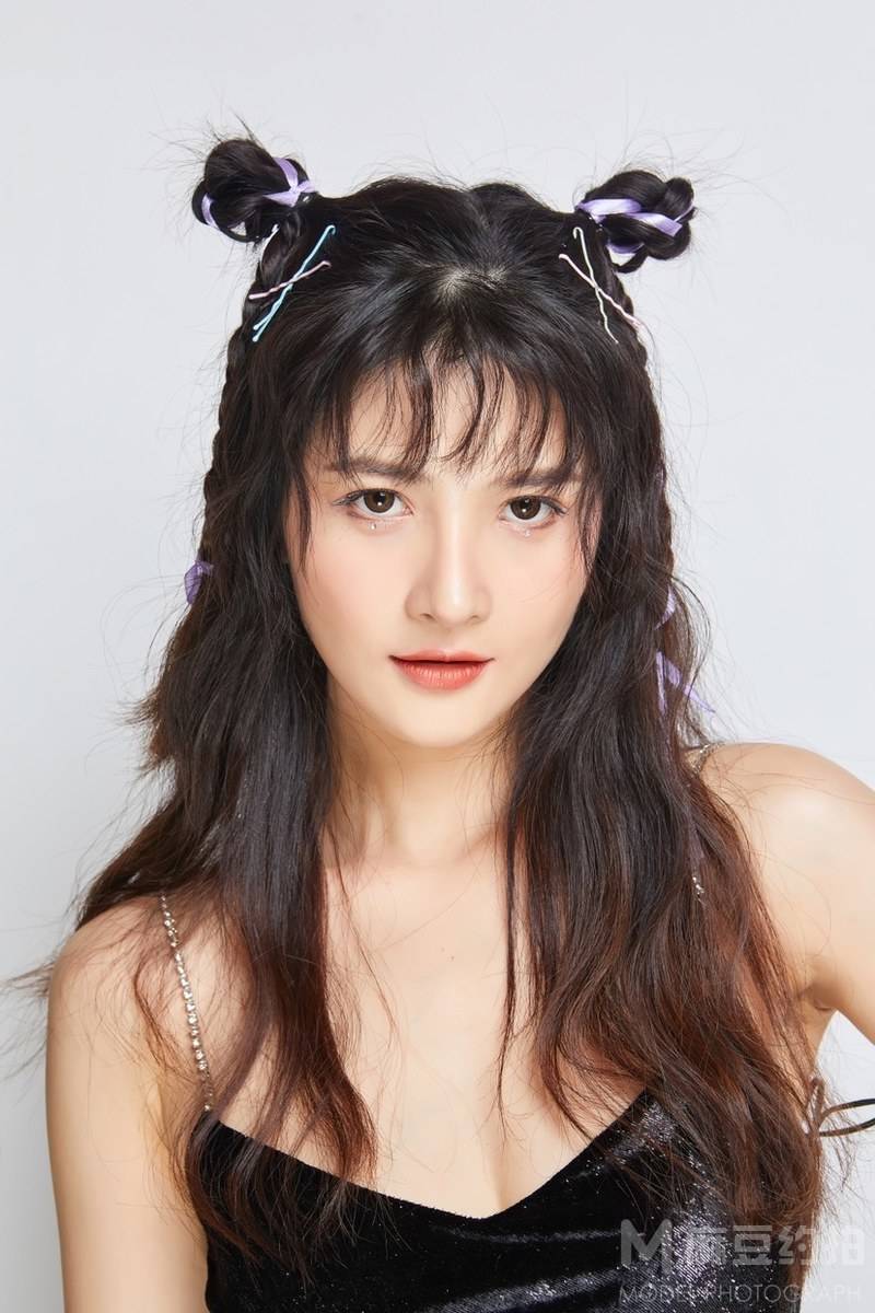 清新模特