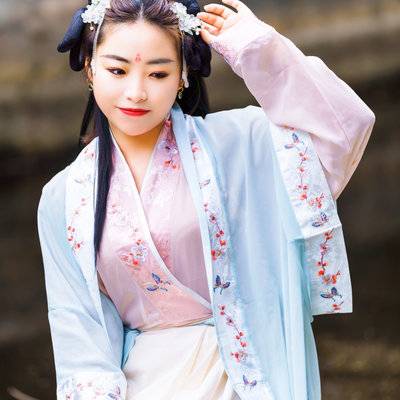 汉服模特