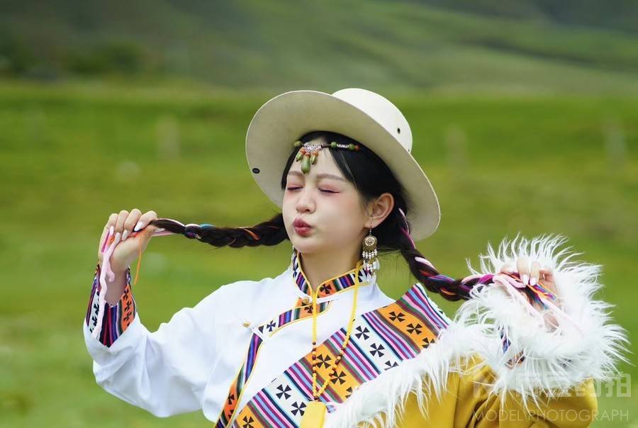 妆容模特