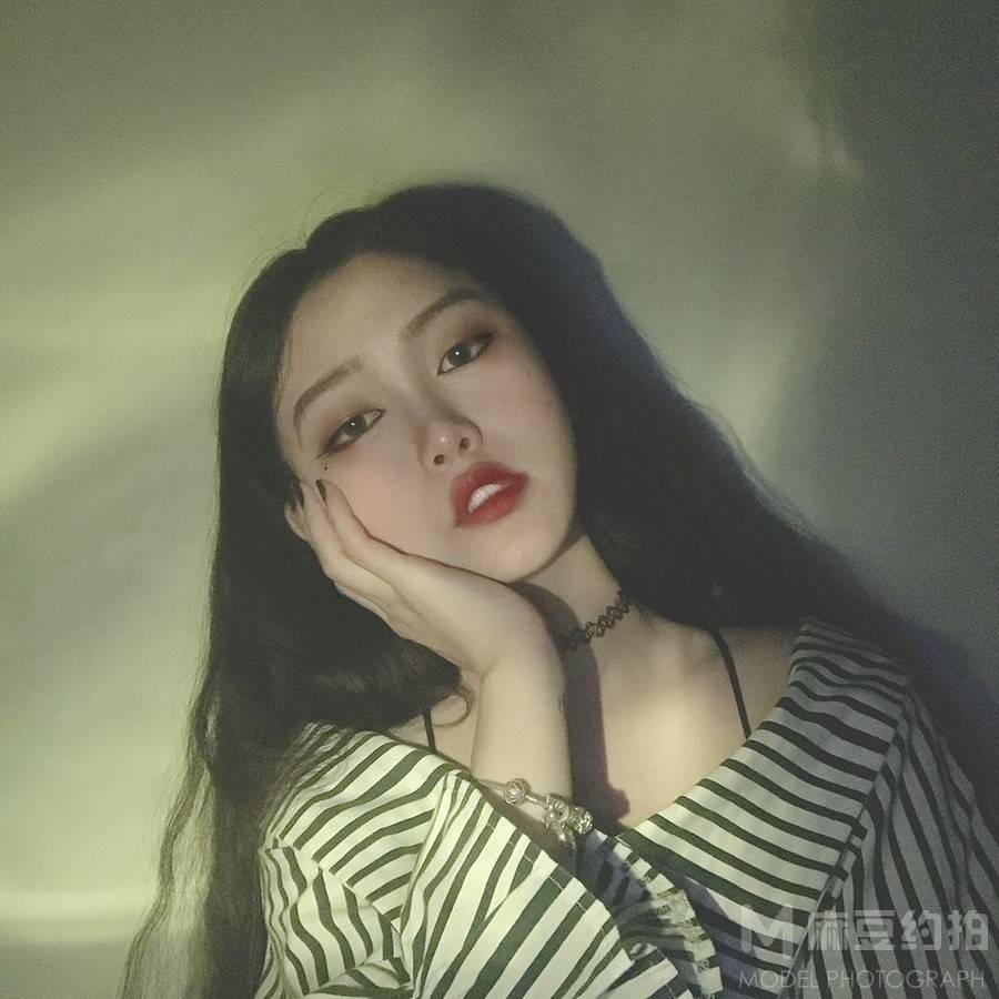 暗黑模特