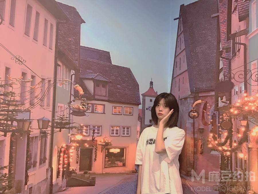 校园模特