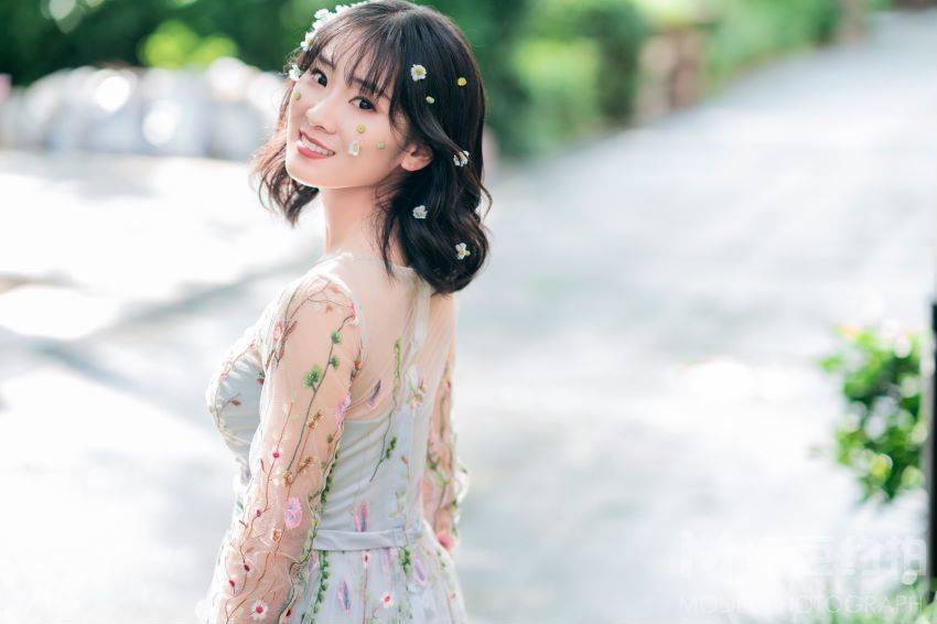 清新模特
