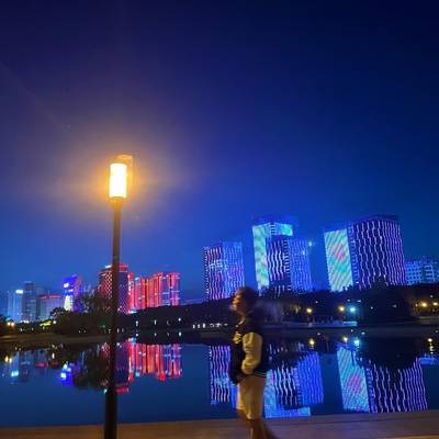 夜景模特