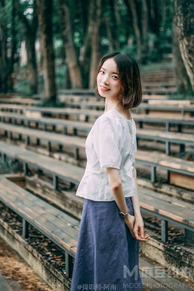 校园模特