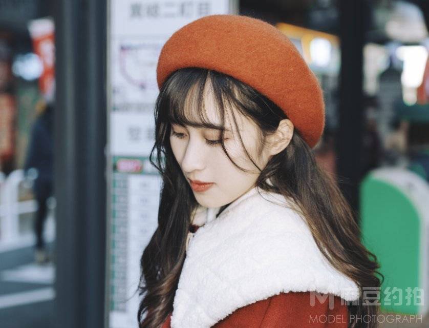 校园模特