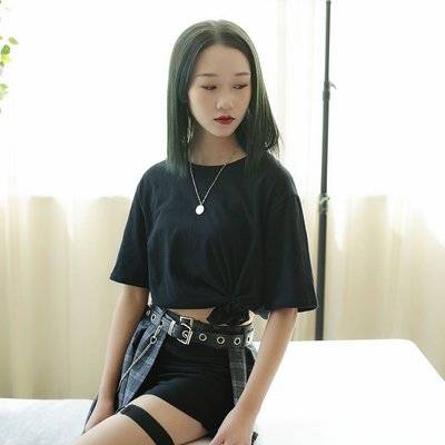 黑白模特