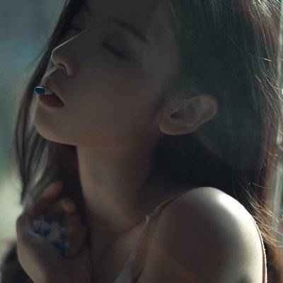 情绪模特