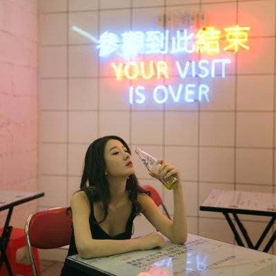情绪模特