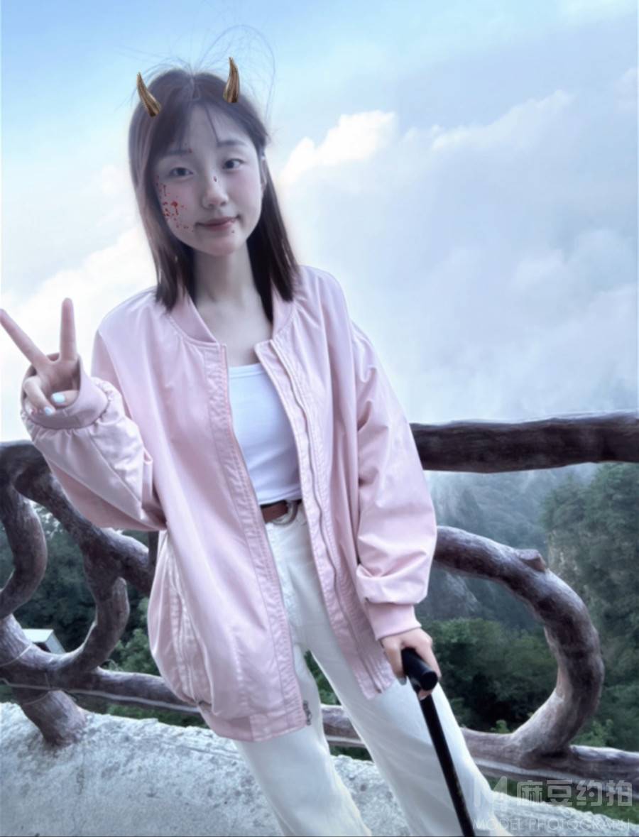 妆容模特