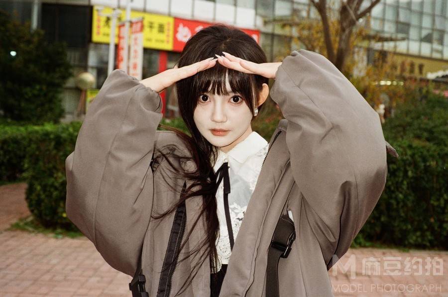 胶片模特